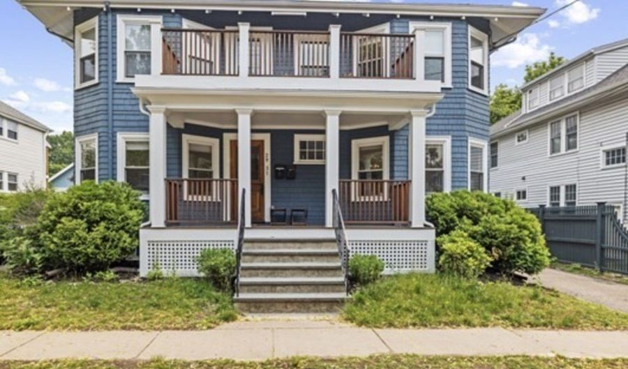 29 Worcester St 1, Belmont, MA 02478 - 3 Beds, 2 Bath