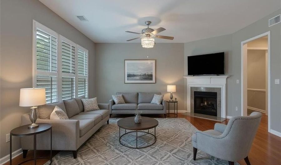 4913 BERKELEY OAK Cir, Peachtree Corners, GA 30092 - 3 Beds, 3 Bath