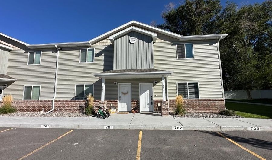 2001 Lawrence Ln #604, Blackfoot, ID 83221 - 3 Beds, 4 Bath