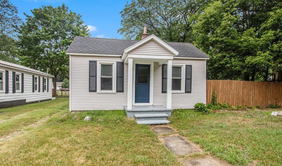 221 James St, Allegan, MI 49010 - 2 Beds, 1 Bath