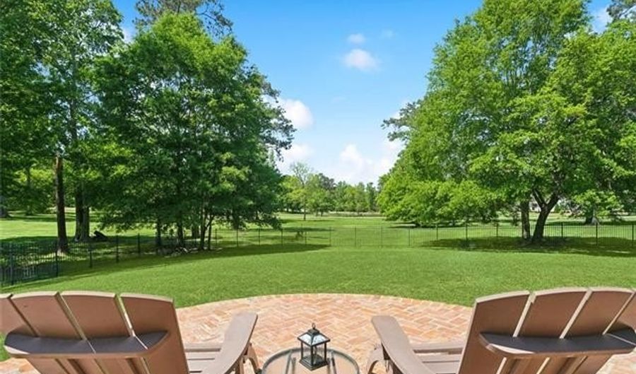 333 CHINAWOOD Dr, Abita Springs, LA 70420 - 3 Beds, 3 Bath