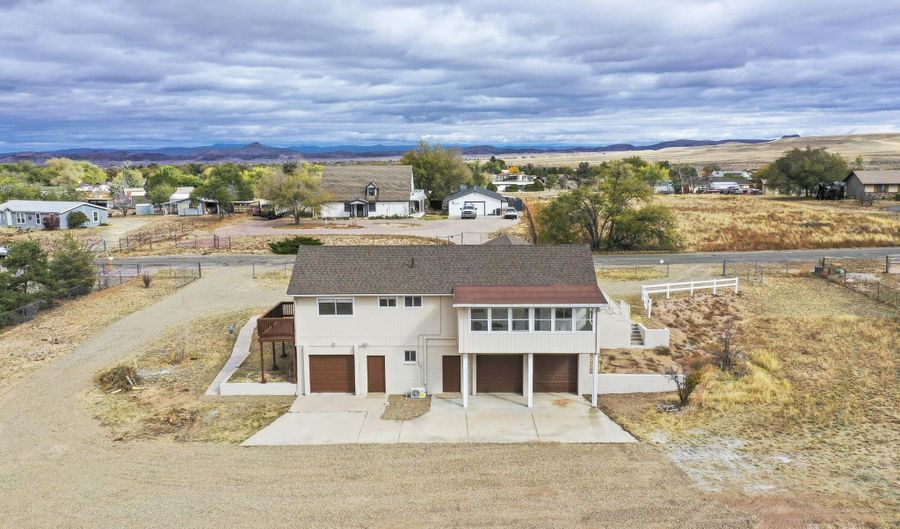 1725 E Teri Ln, Chino Valley, AZ 86323 - 3 Beds, 3 Bath