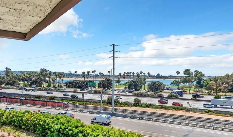 4245 Asher St 64, San Diego, CA 92110 - 2 Beds, 2 Bath