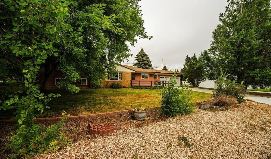 178 Sunset Ave, Buffalo, WY 82834 - 3 Beds, 2 Bath