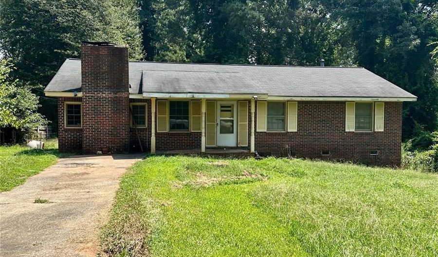 4399 Chelou Dr, Austell, GA 30106 - 3 Beds, 2 Bath