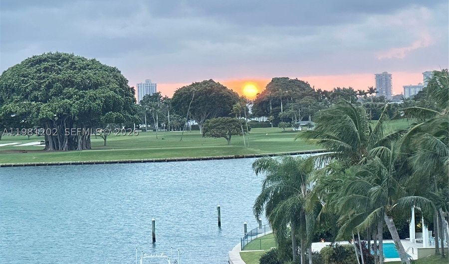 9350 W Bay Harbor Dr 5C, Bay Harbor Islands, FL 33154 - 3 Beds, 3 Bath