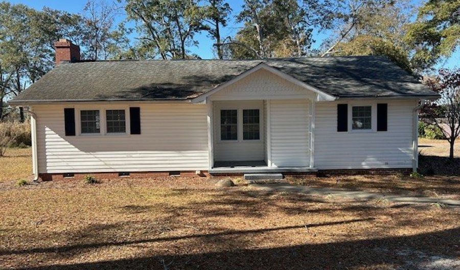 403 Oak Dr, Belton, SC 29627 - 3 Beds, 2 Bath
