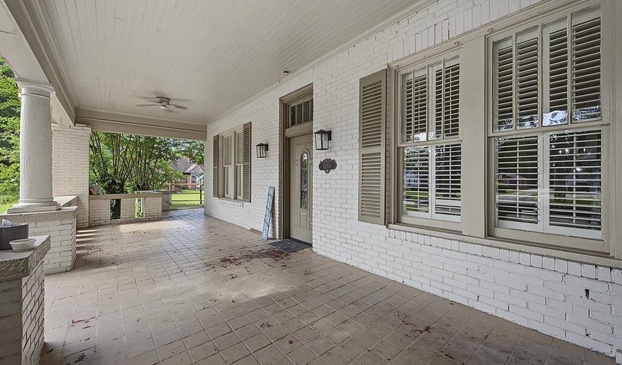 1207 N Madison St, Albany, GA 31701 - 4 Beds, 3 Bath