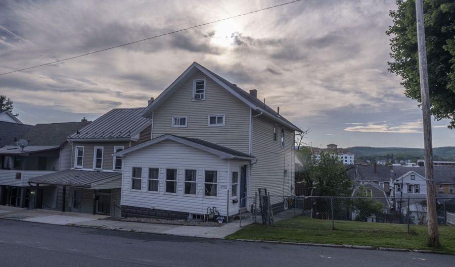 2510 3rd Ave, Altoona, PA 16602 - 3 Beds, 2 Bath