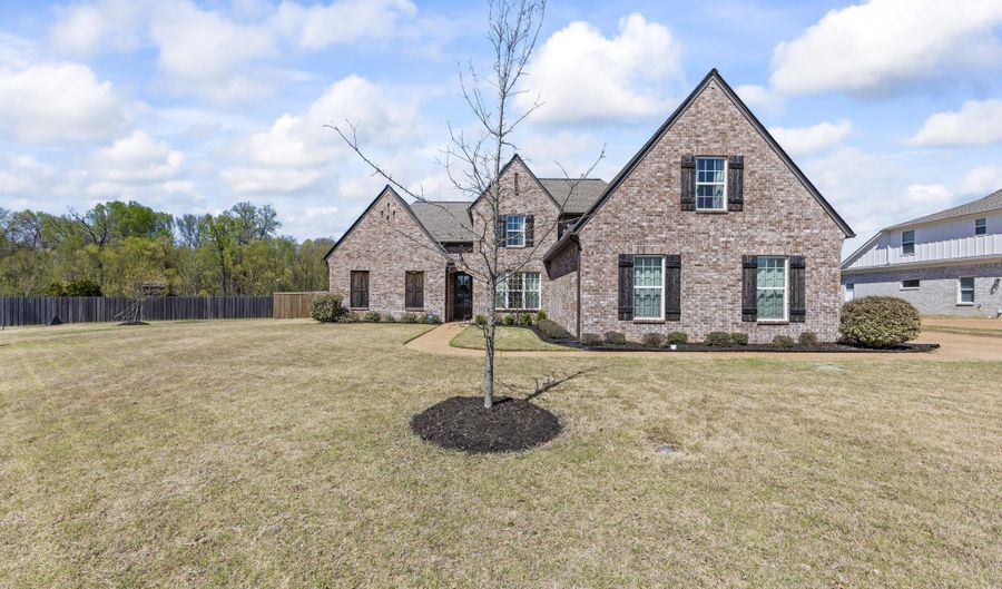 68 Johnsborough Cv, Atoka, TN 38004 - 4 Beds, 3 Bath