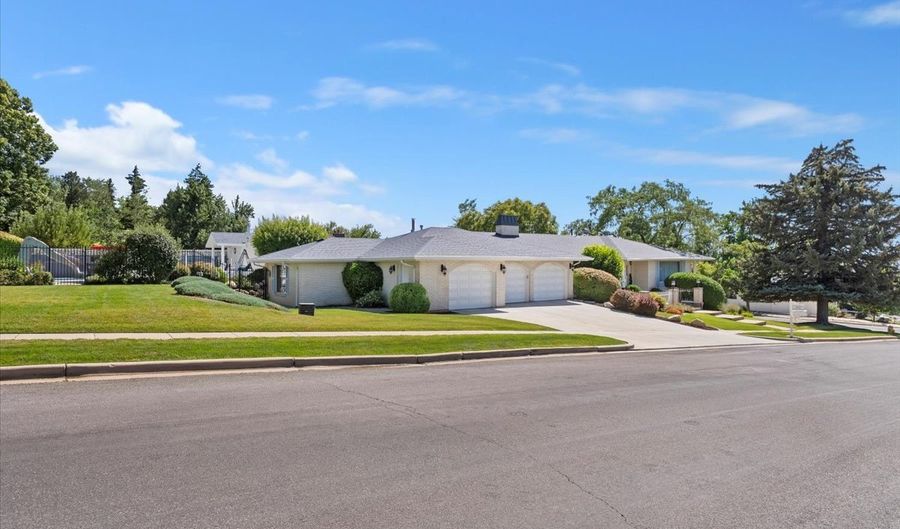 1008 E 250 S, Bountiful, UT 84010 - 5 Beds, 2 Bath
