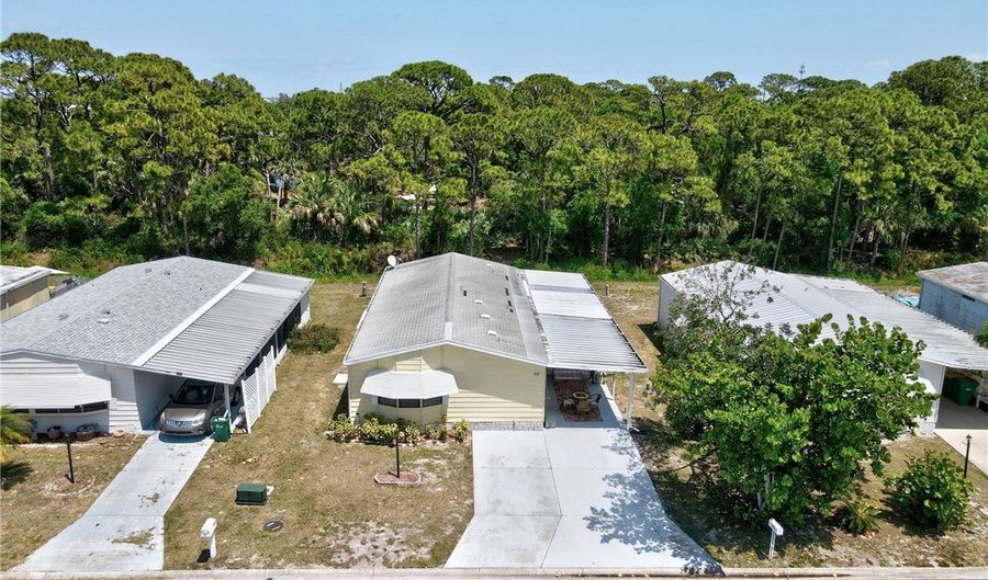 449 Egret Cir, Barefoot Bay, FL 32976 - 2 Beds, 2 Bath