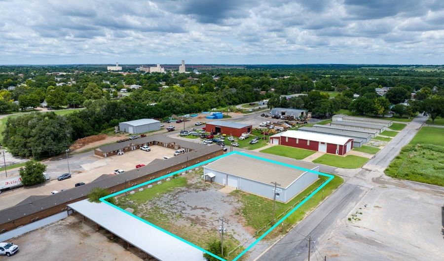 419 E Maple St, Alva, OK 73717 - 0 Beds, 1 Bath