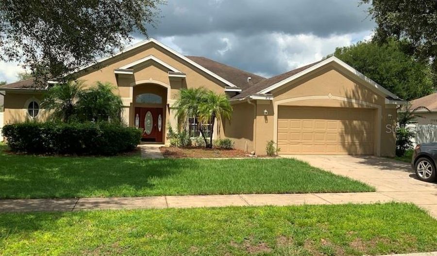 818 WINDER OAKS Dr, Gotha, FL 34734 - 4 Beds, 2 Bath