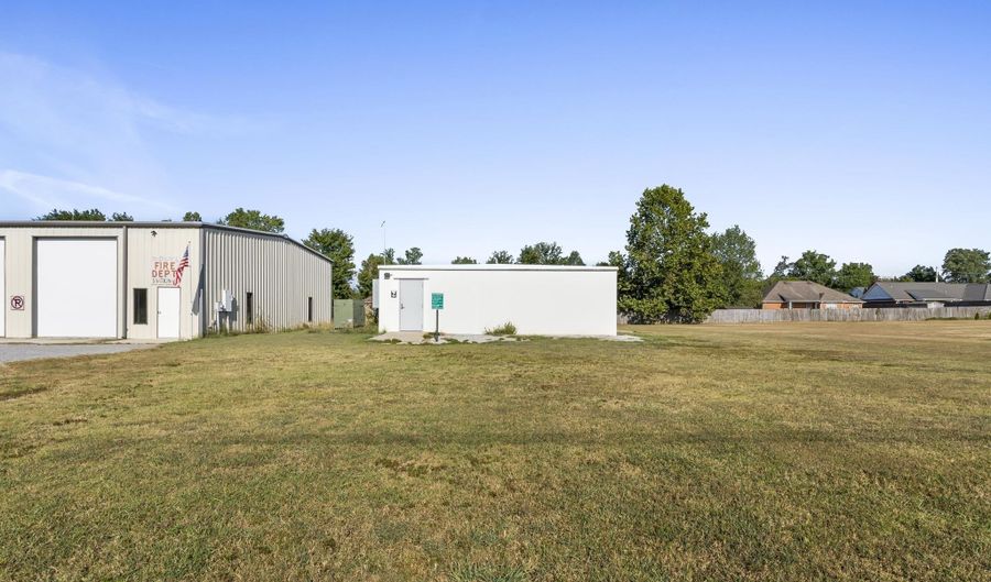 17176 Glaze Rd, Athens, AL 35611 - 3 Beds, 2 Bath