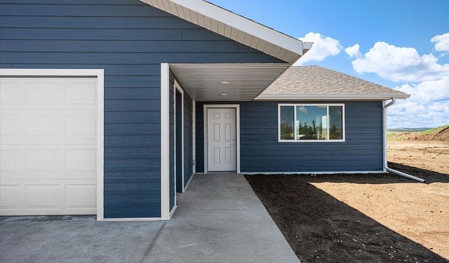 10885 Eagle Ct, Belle Fourche, SD 57717 - 3 Beds, 2 Bath