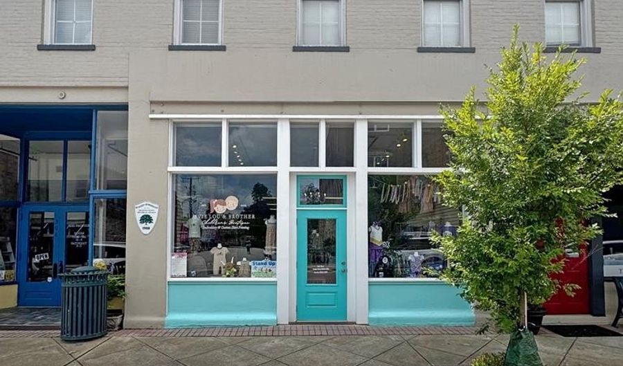 304 Water St, Bainbridge, GA 39817 - 0 Beds, 0 Bath