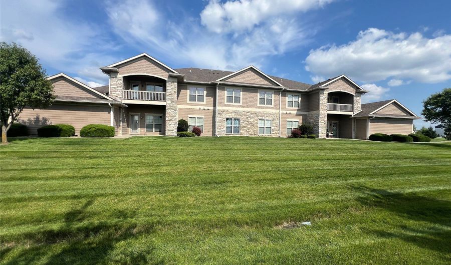 2602 NE Oak Dr 6, Ankeny, IA 50021 - 2 Beds, 2 Bath