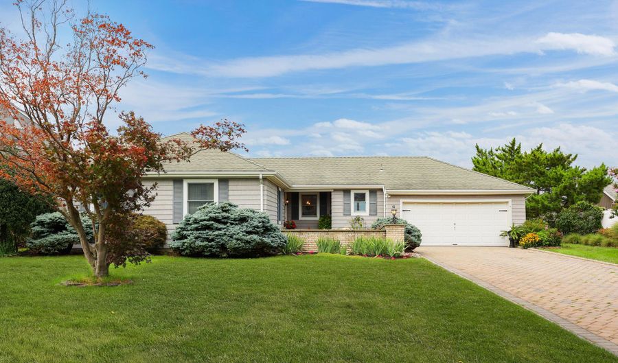 6 Harbor View Dr, Atlantic Highlands, NJ 07716 - 3 Beds, 2 Bath