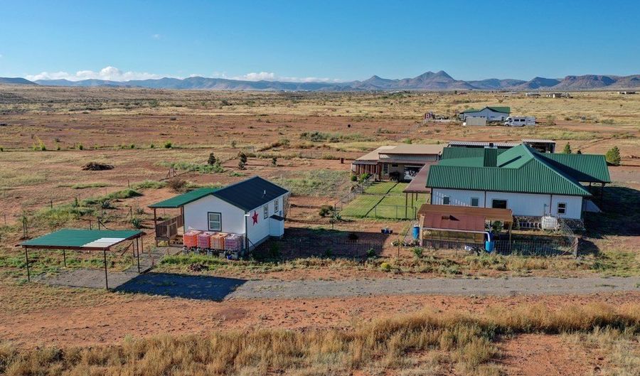 240 Sendero Horse Thief, Alpine, TX 79830 - 3 Beds, 2 Bath