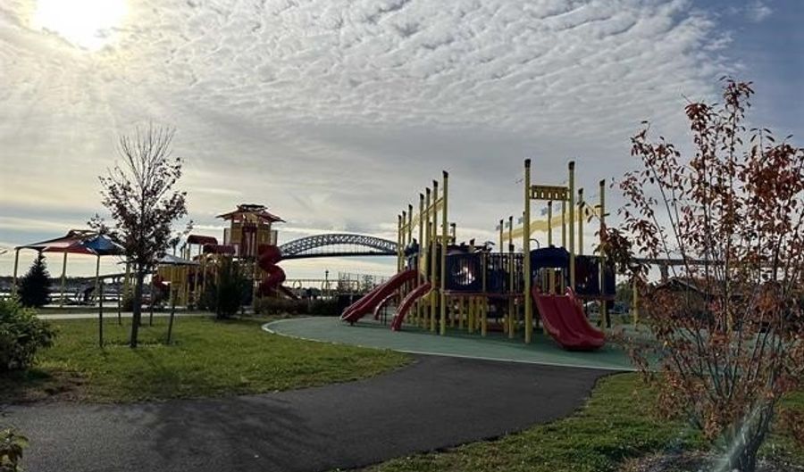 143 W 1ST St 2, Bayonne, NJ 07002 - 3 Beds, 2 Bath