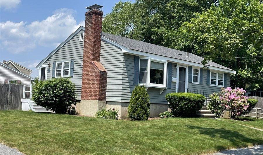 34 Millbrook Rd, Beverly, MA 01915 - 3 Beds, 1 Bath