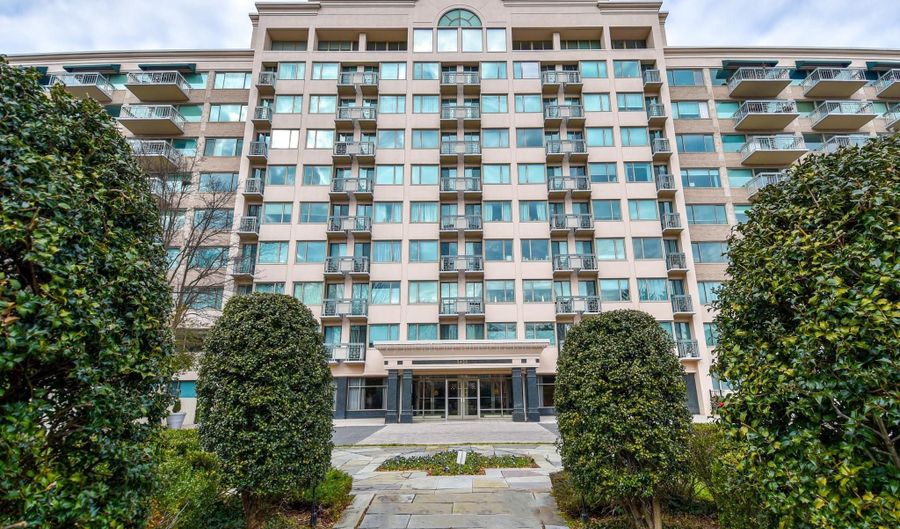 5450 WHITLEY PARK Ter 212, Bethesda, MD 20814 - 3 Beds, 3 Bath