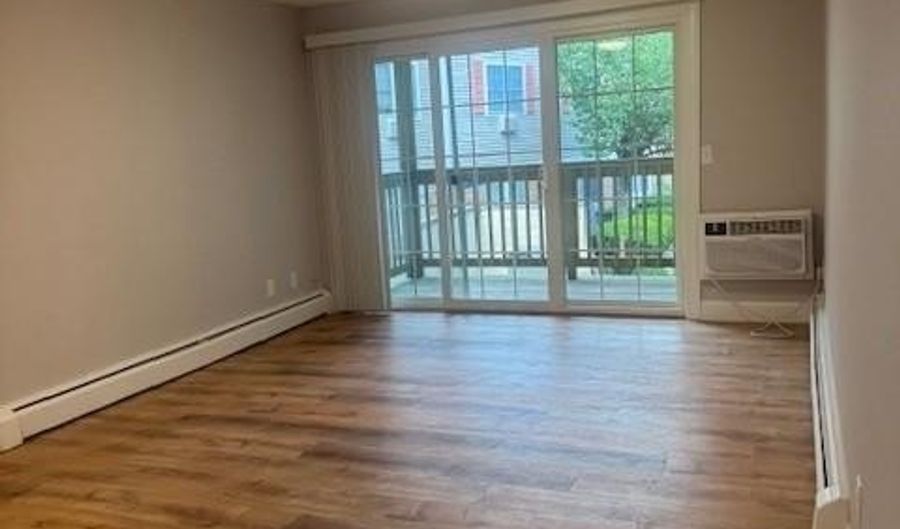 65 Oaklawn Ave 75-114, Cranston, RI 02920 - 2 Beds, 1 Bath