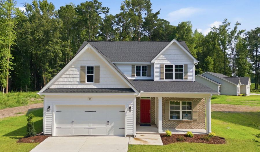 925 Rialto Ln, Ayden, NC 28513 - 4 Beds, 3 Bath