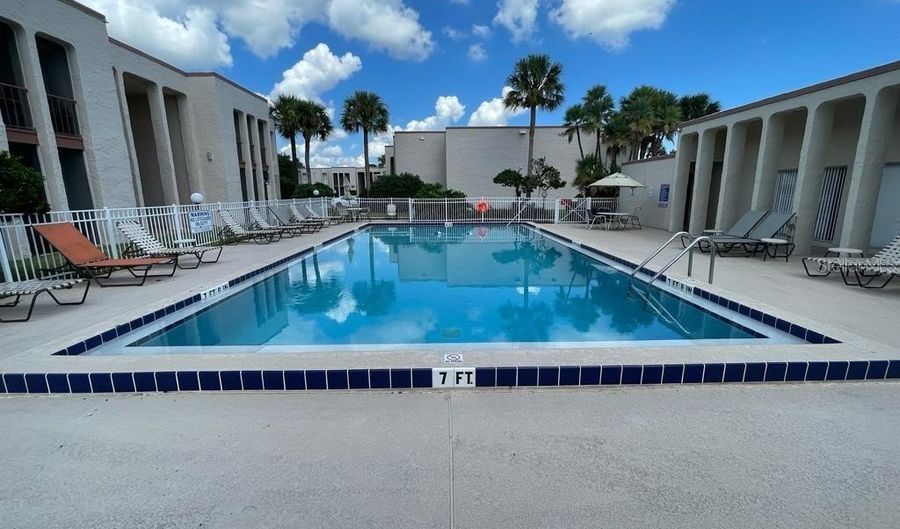 524 ORANGE Dr 11, Altamonte Springs, FL 32701 - 2 Beds, 2 Bath