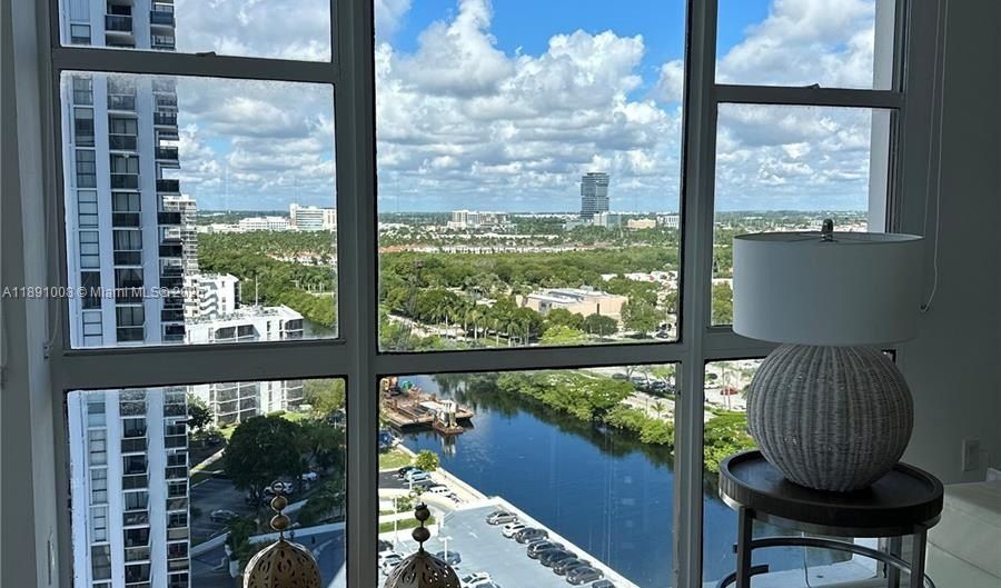 3675 N Country Club Dr 1809, Aventura, FL 33180 - 2 Beds, 2 Bath