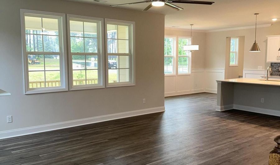 561 Midsummer St #214, Aberdeen, NC 28315 - 4 Beds, 4 Bath