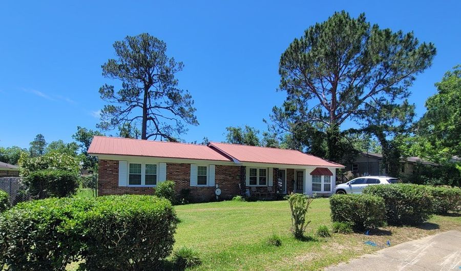 9 TH E 417, Alma, GA 31510 - 3 Beds, 2 Bath