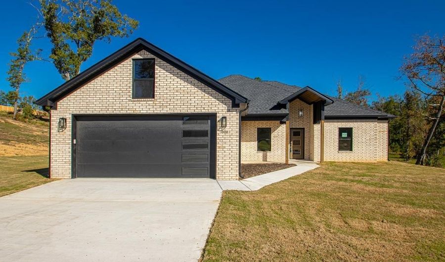 1000 Duke Dr, Bauxite, AR 72011 - 4 Beds, 3 Bath