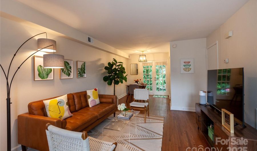 4319 Walker Rd, Charlotte, NC 28211 - 2 Beds, 1 Bath