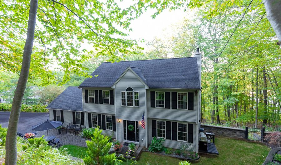 115 Daniel Rd, Bristol, CT 06010 - 3 Beds, 3 Bath