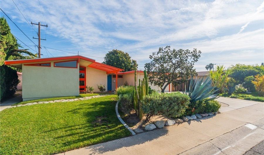 934 N Maple, Anaheim, CA 92801 - 3 Beds, 2 Bath