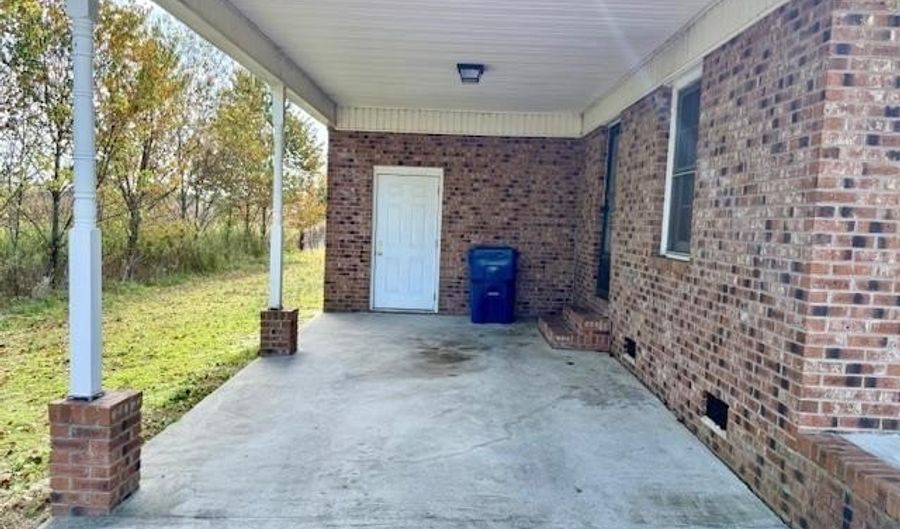226 Smythe St, Bennettsville, SC 29512 - 3 Beds, 2 Bath