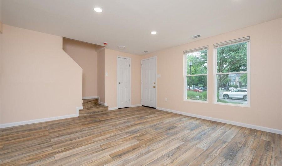 2628 NEMO Ct, Bowie, MD 20716 - 2 Beds, 2 Bath