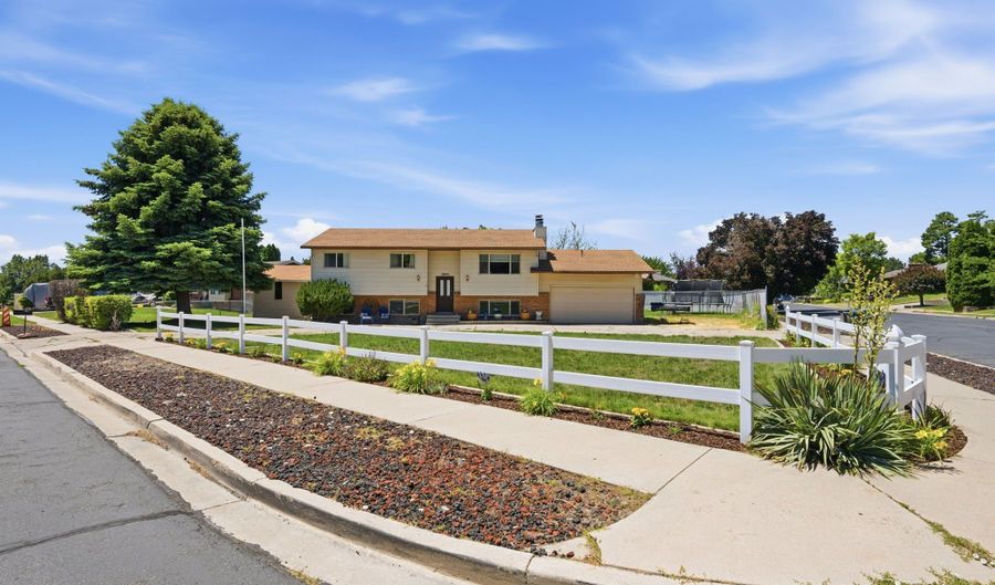 1071 N TIMPVIEW Dr, American Fork, UT 84003 - 6 Beds, 3 Bath