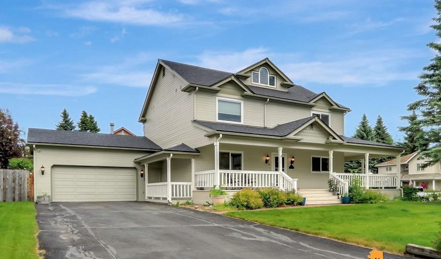 7521 Labrador Cir, Anchorage, AK 99502 - 3 Beds, 4 Bath