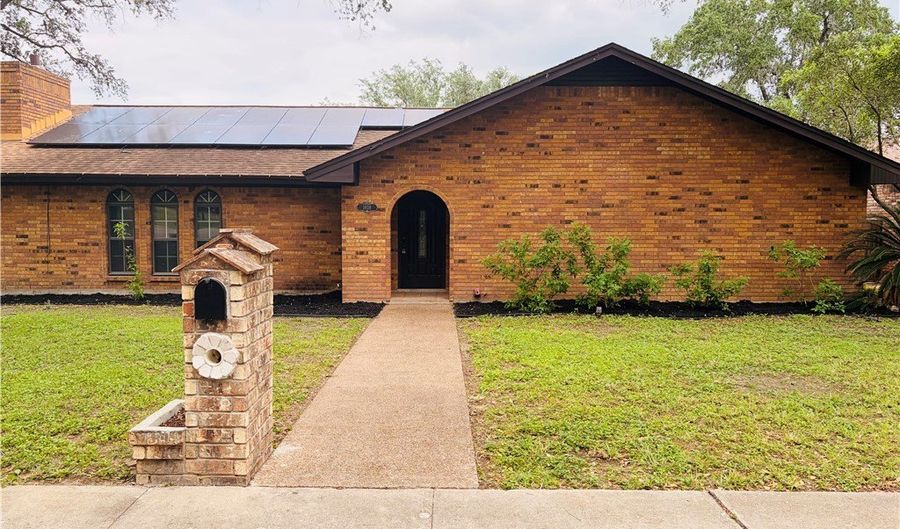1608 Fairdale, Alice, TX 78332 - 3 Beds, 2 Bath