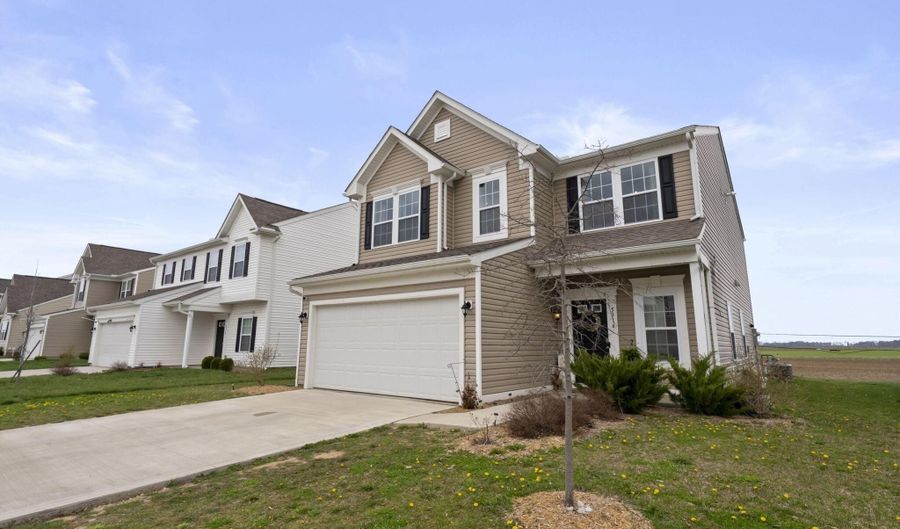 5316 Karst Cir, Ashville, OH 43103 - 4 Beds, 3 Bath