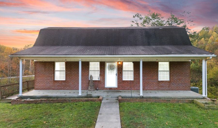 2137 Old State Hwy 11, Beattyville, KY 41311 - 3 Beds, 2 Bath