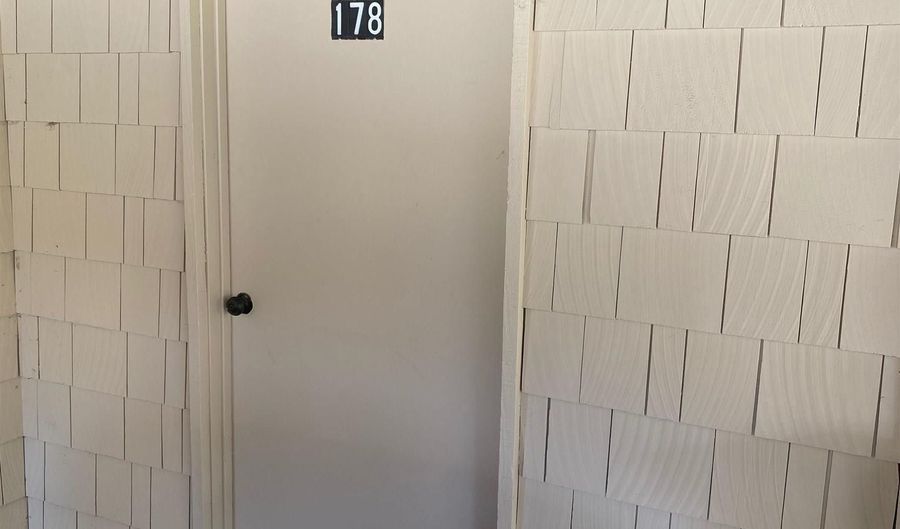 17484 Plaza Del Curtidor 178, San Diego, CA 92128 - 2 Beds, 2 Bath