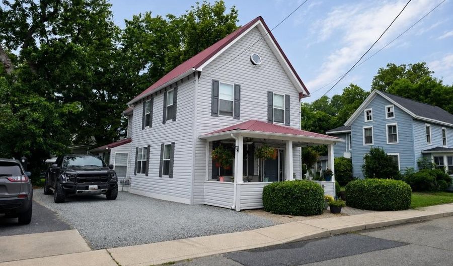 4 WEST St, Berlin, MD 21811 - 3 Beds, 2 Bath