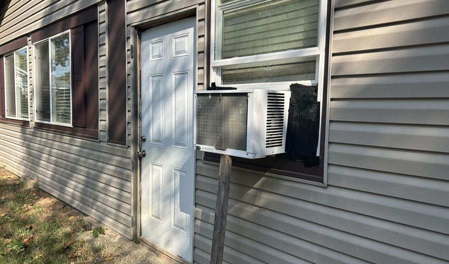 510 Carhart St, Alton, MO 65606 - 4 Beds, 1 Bath