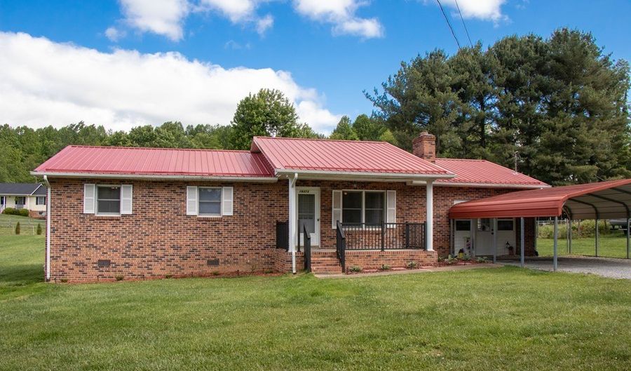 269000 18373 Woodland Hills Rd, Abingdon, VA 24210 - 3 Beds, 2 Bath