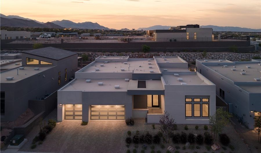 11050 Desert Heights Ave, Las Vegas, NV 89135 - 4 Beds, 5 Bath