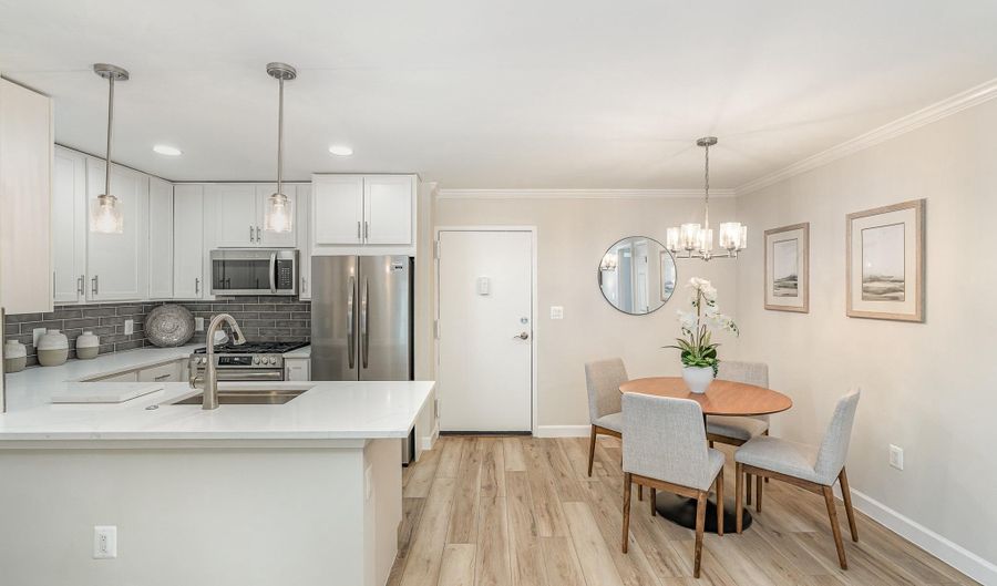 75 S REYNOLDS St 411, Alexandria, VA 22304 - 2 Beds, 2 Bath